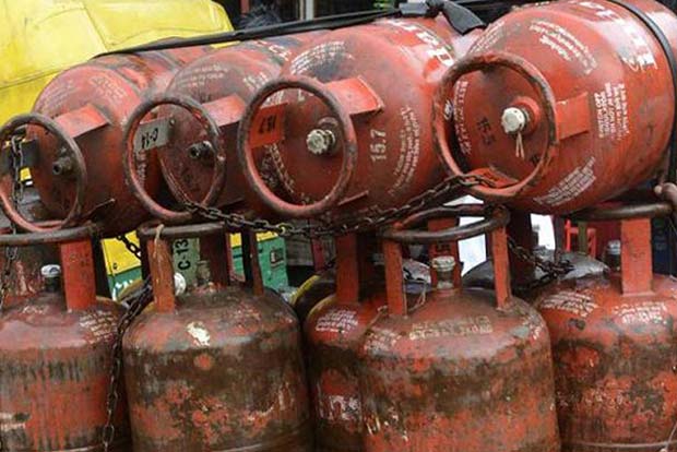 No LPG connection in 6 northeast states till May; 4.3 million in UP under Ujjwala Yojana: RTI