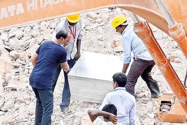 Second safe vault retrieved from Chennai Silks building