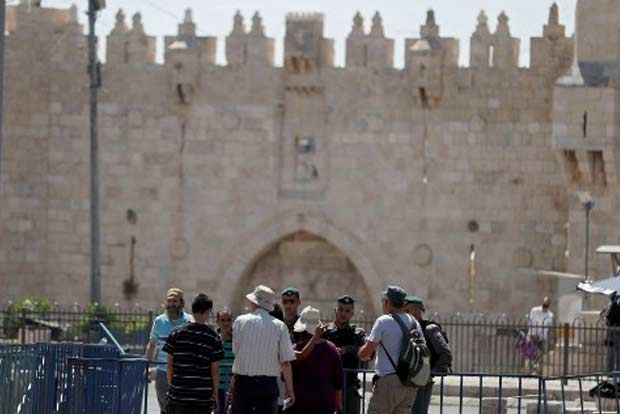 Security tight, holy site shut after Jerusalem attack