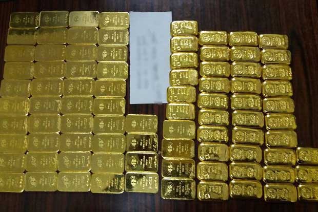 2.6 kg gold seized from Sharjah air passenger at Kovai