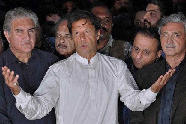 After campaign to oust Pakistan PM, Imran Khan looks to take the job After campaign to oust Pakistan PM, Imran Khan looks to take the job