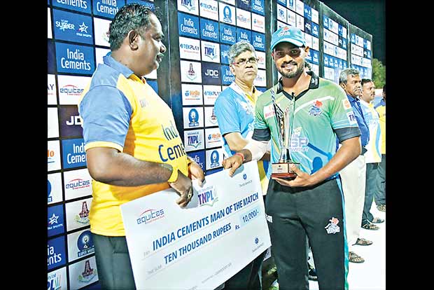 Chaturved happy to be among runs for Thiruvallur Veerans