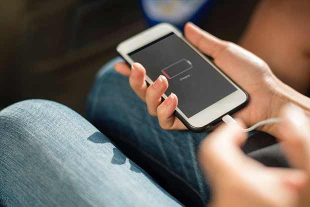 Feeling bad without your phone could up anxiety: Study