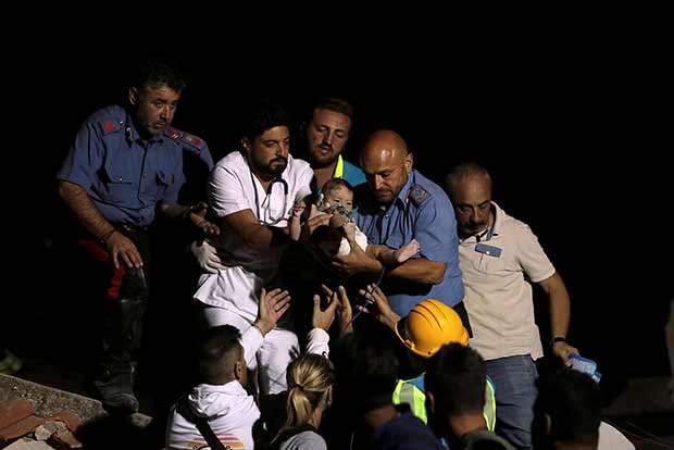 2 children rescued from rubble in quake-hit Italian island