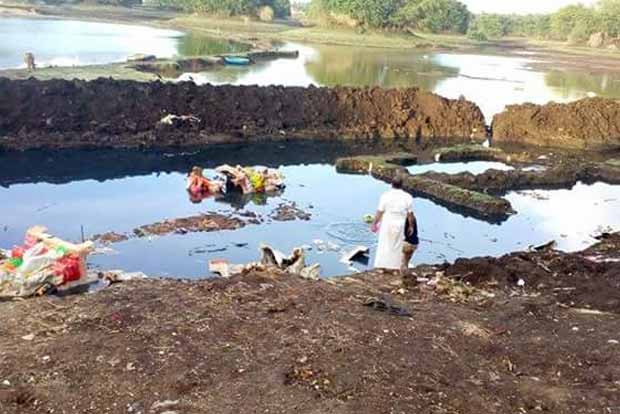 Salem forum sees red as lake turns black after idol immersion