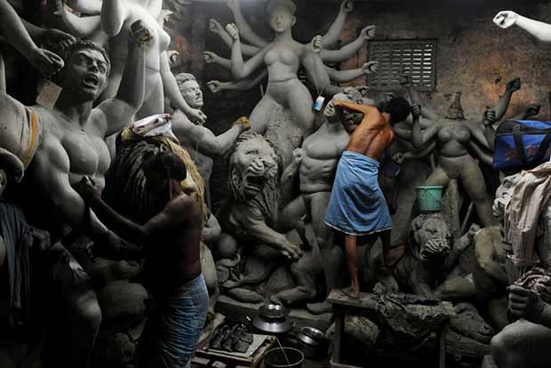 Delhi’s Kumartuli: Where Bengalis create Durga idols