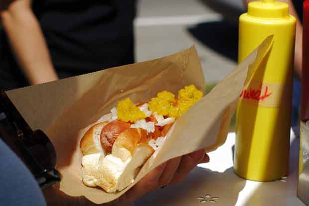 Hot dogs may up colorectal cancer risk