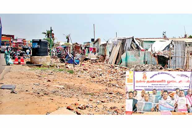 Nalla Thaneer Odai kuppam fishermen want new homes before eviction for EMRIP project
