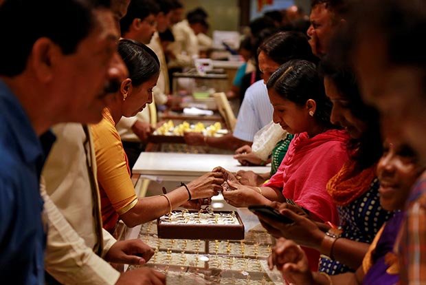 Gold will not glitter this Diwali!