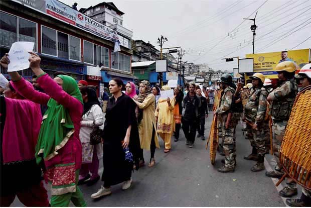 Indefinite shutdown in Darjeeling enters 102nd day