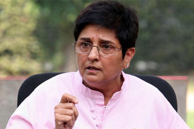 Kiran Bedi offers to discuss with ministers public issues any time any day