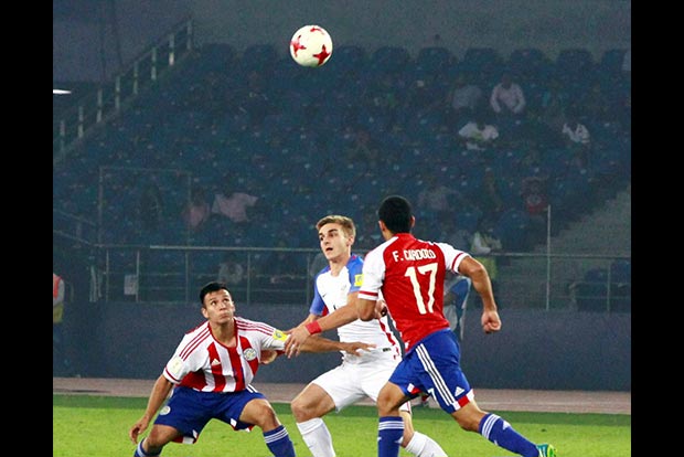 Weah scores hat-trick as USA crush Paraguay to enter quarters
