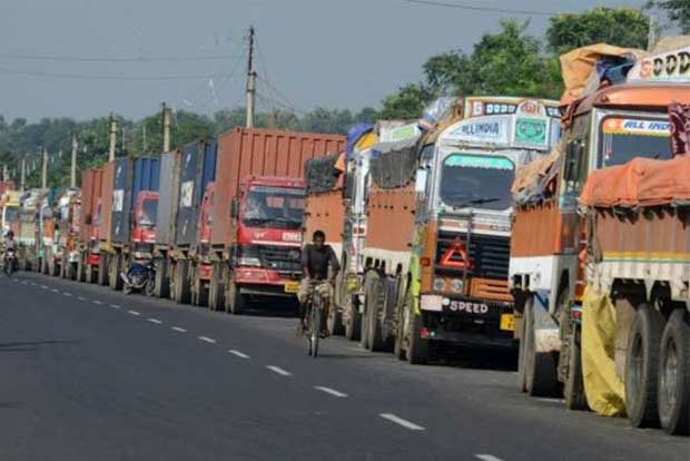 Ban on entry of trucks in Delhi extended