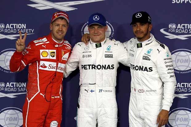 Bottas denies Hamilton the final pole of 2017