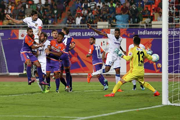 Henrique Sereno leads Chennaiyin FC from the front