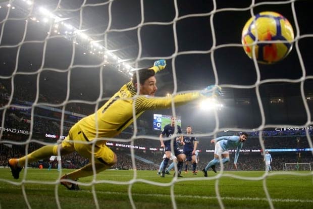 Rampant City crushes Spurs to widen gap