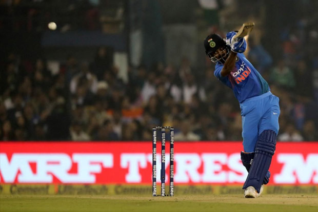 Rahuls half-century, Dhoni and Pandey power India to 180/3