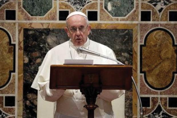 Pope, in state of world speech, urges dialogue in Korea, nuclear ban