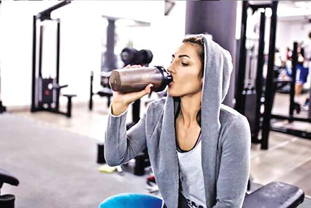 Consume right amount of fluids while working out