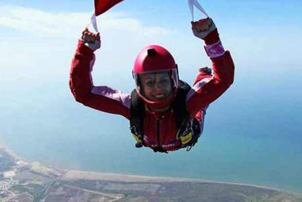 Iran woman skydiver on aerial campaign for equality Iran woman skydiver on aerial campaign for equality