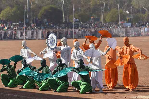 On R-Day, BJP-opposition face-off in Maharashtra